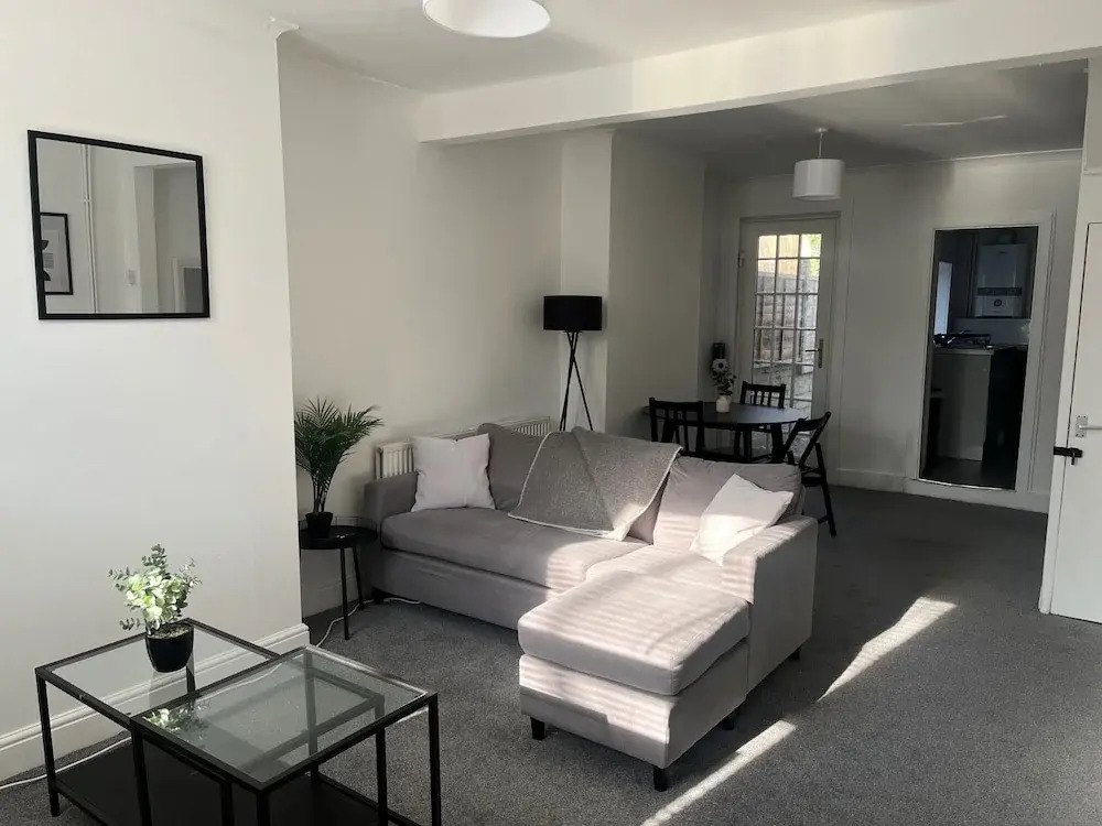 2bed Sleeps 3 Central Near Train Station Wifi — hotel in Dartford