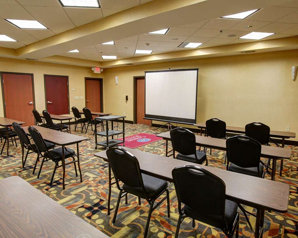 Comfort Suites Buda Austin South - photo 34