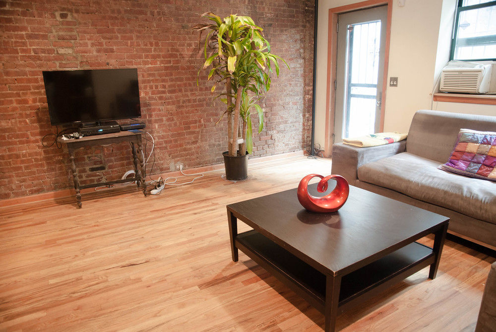 Luxury Suites Upper West Brownstone - photo 21