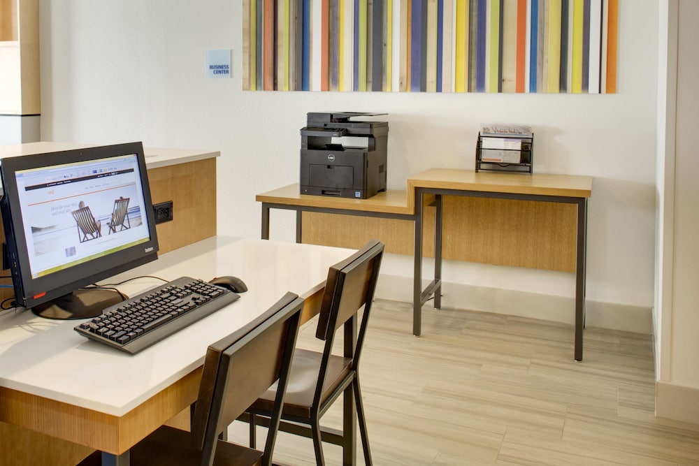 Holiday Inn Express & Suites Chickasha by IHG - photo 25