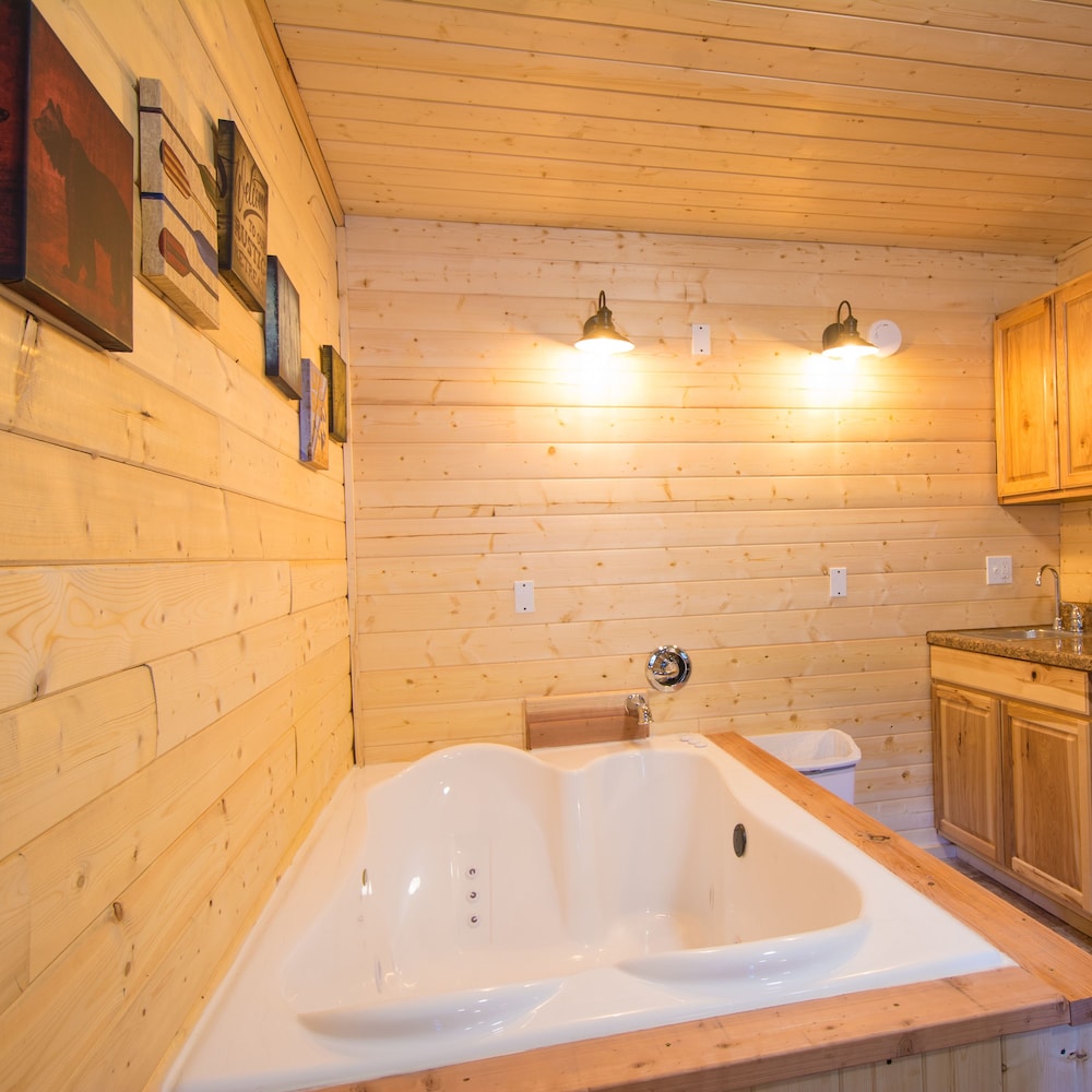 Upper Canyon Inn & Cabins - photo 129