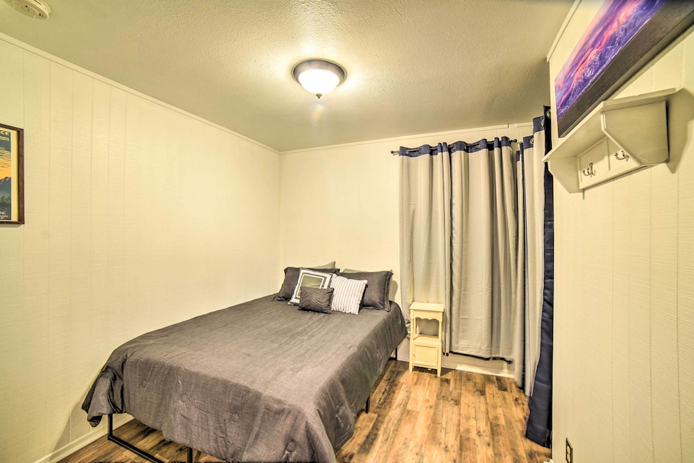 Rustic Condo w Patio: Walk to Angel Fire Resort - photo 2