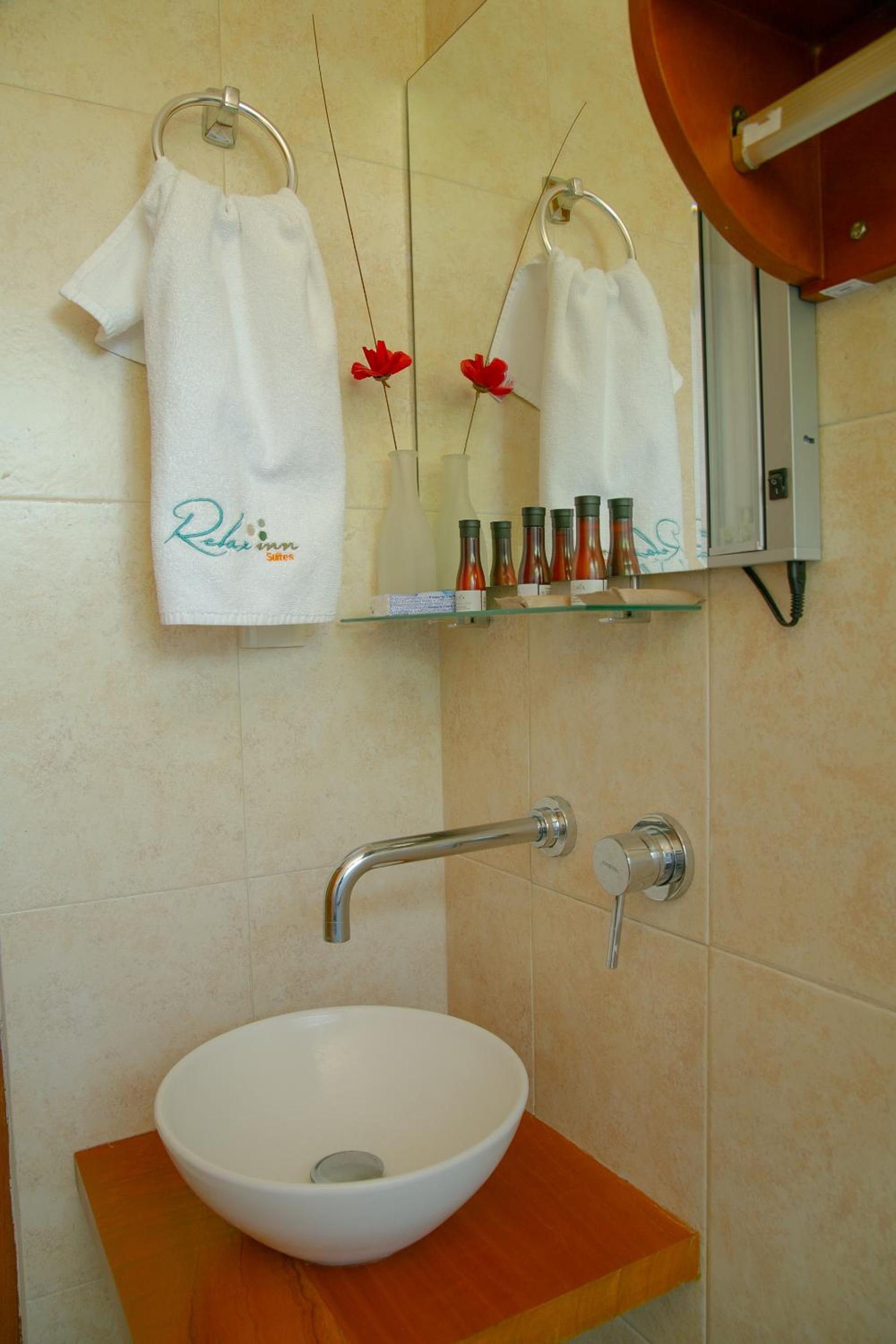 Relax Inn Suites