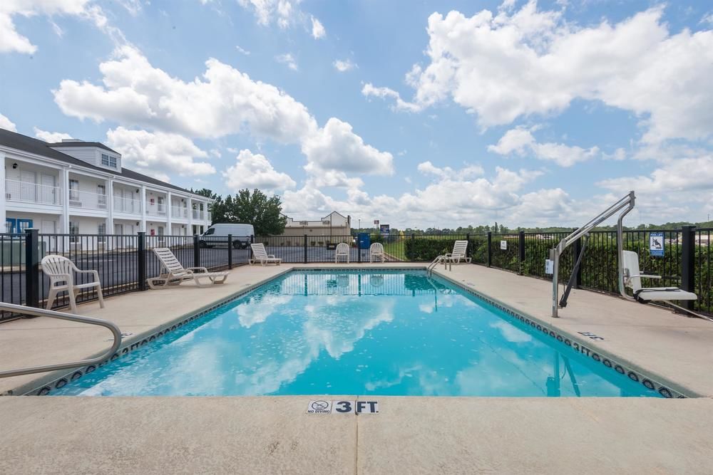 Baymont by Wyndham Greenville - photo 14
