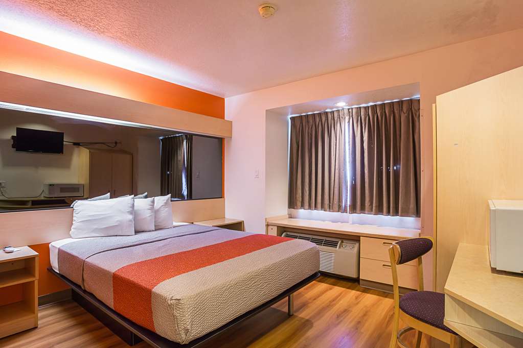 Motel 6 Bernalillo NM - photo 14