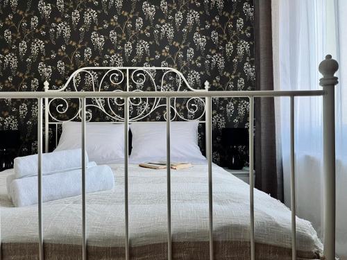Apartament Dana Browna — 4-Star Luxury Hotel in Jelenia Gora, Poland