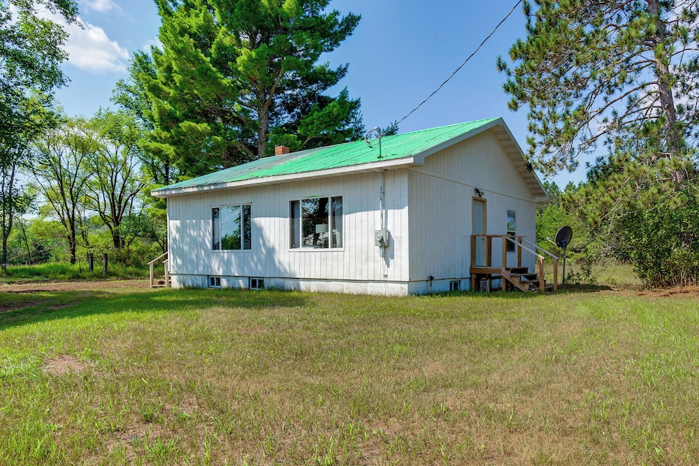Swim Fish & Explore: Quiet Bear Lake Gem - last minute hotel in Unknown City
