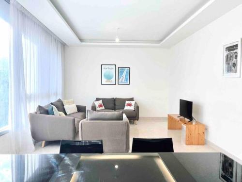 Modern 3BR Apt next to Hotel Dieu — 4-Star Luxury Hotel in Beirut, Lebanon