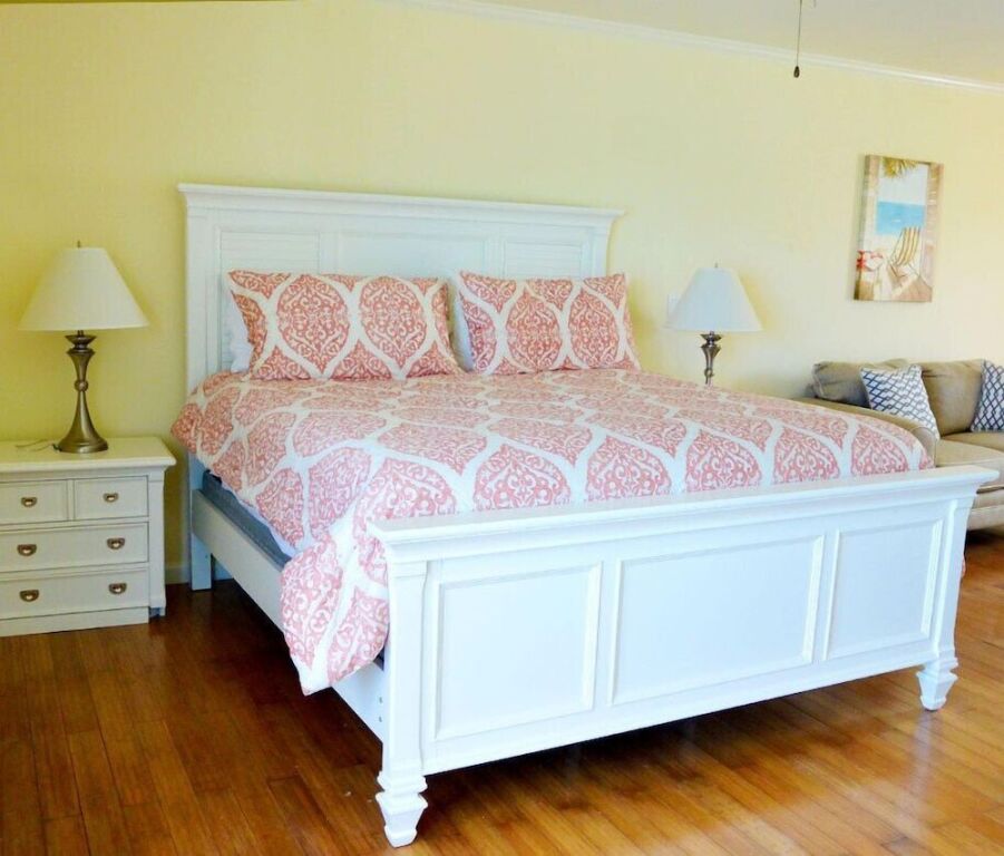 Marley Beach House — 4-Star Luxury Hotel in Nassau, Bahamas