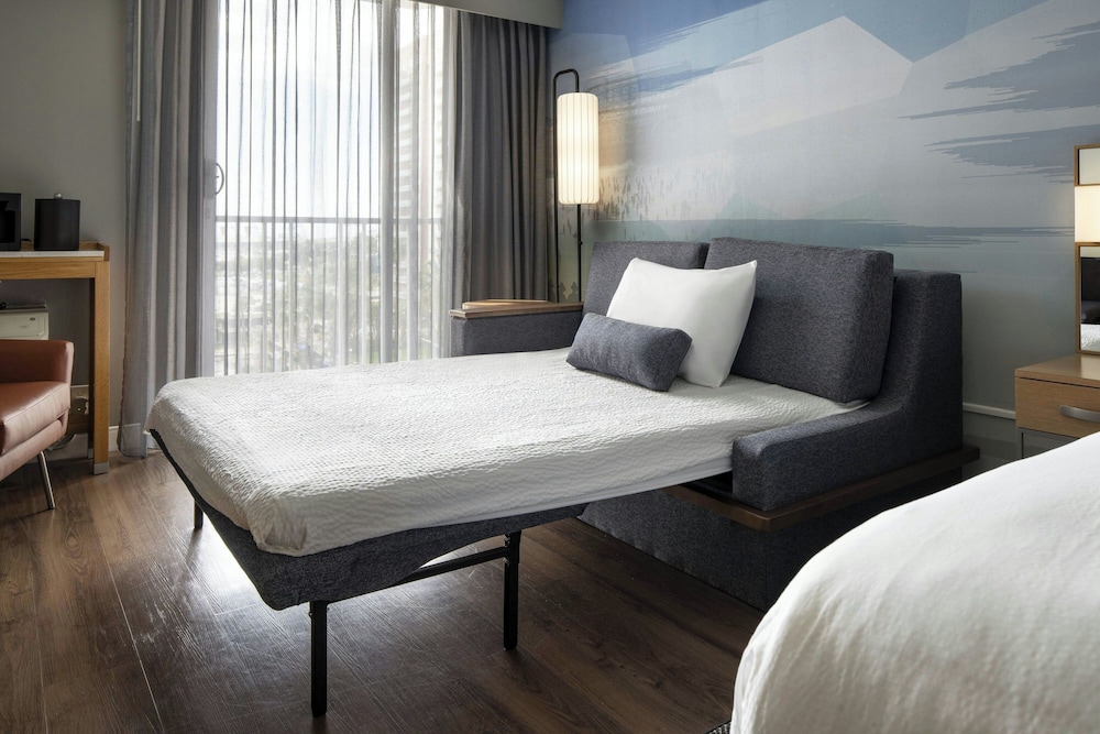 Courtyard by Marriott Long Beach Downtown - photo 16