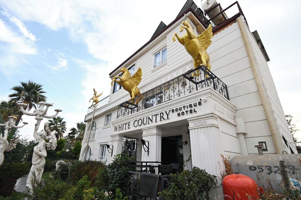 Konyaaltı Apart Hotel in Konyaalti, Turkey