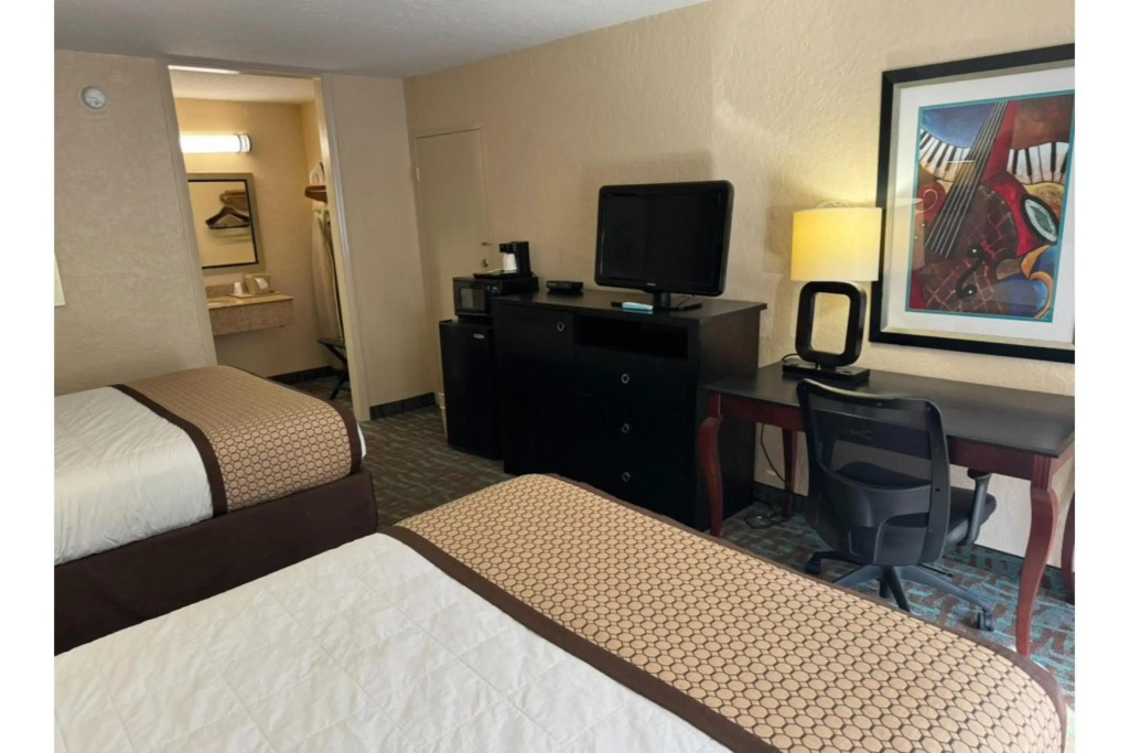 Travelodge by Wyndham Harriman - photo 14