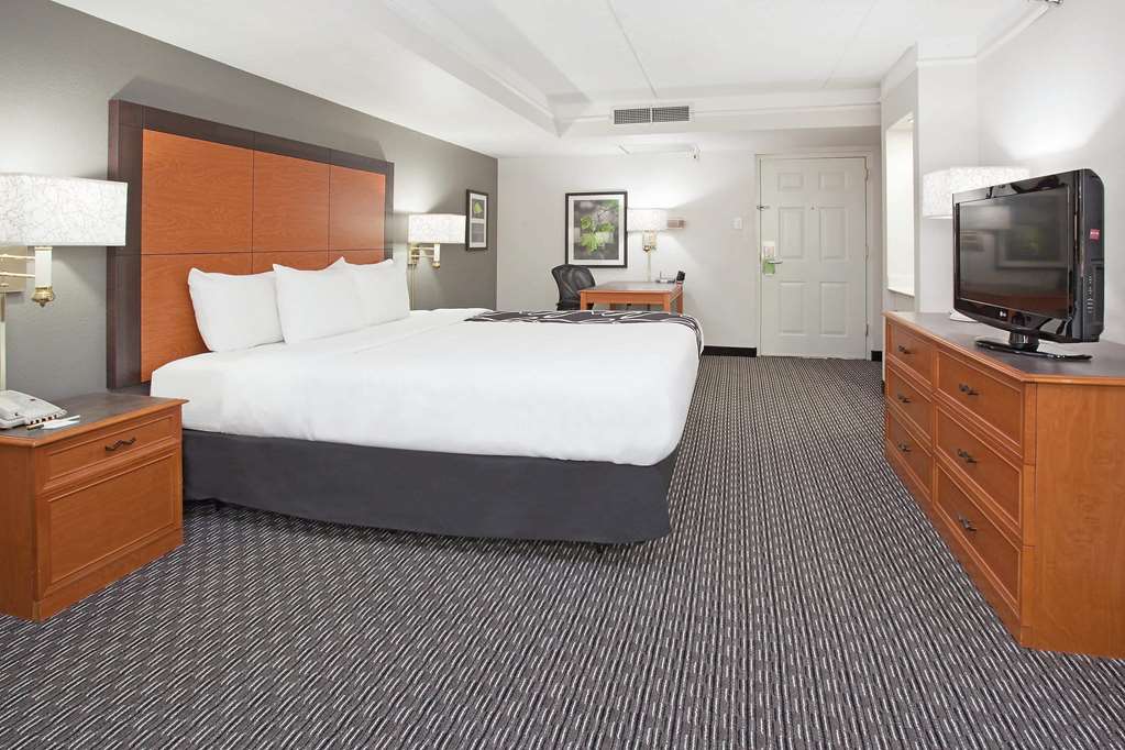 La Quinta Inn by Wyndham Denver Golden - photo 13