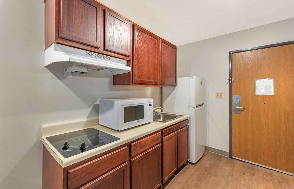Extended Stay America Select Suites Little Rock Southwest - photo 16