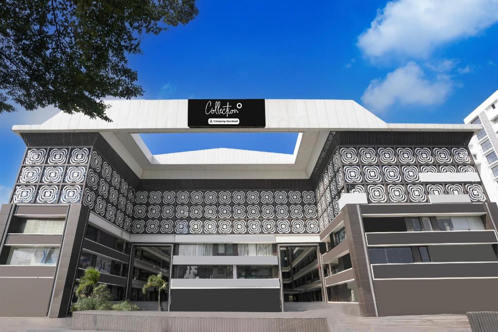 Collection O Vesu Surat Formerly Hotel Signature in Surat, India