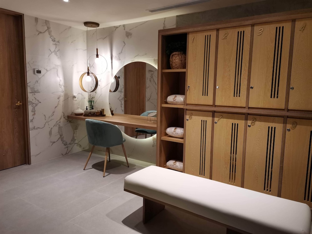 Steam room