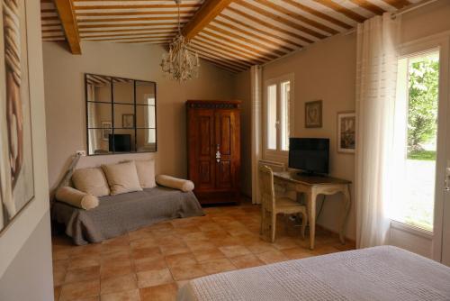 Jade En Provence — hotel in Vaison-La-Romaine
