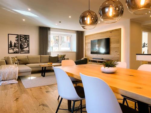 Ferienwohnung Schneewinkl — 4-Star Luxury Hotel in Reit Im Winkl, Germany