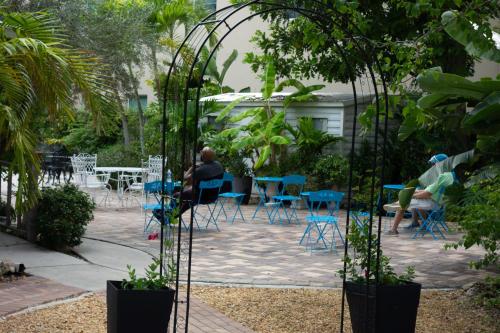 Manatee Palms - photo 15