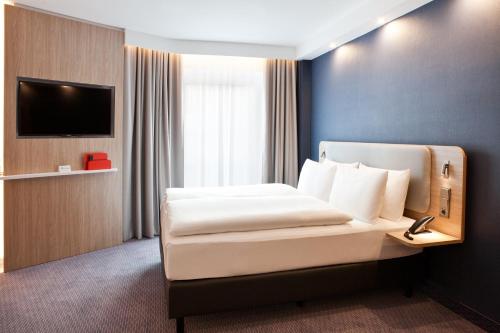 Holiday Inn Express Offenburg by IHG — Offenburg — photo 3