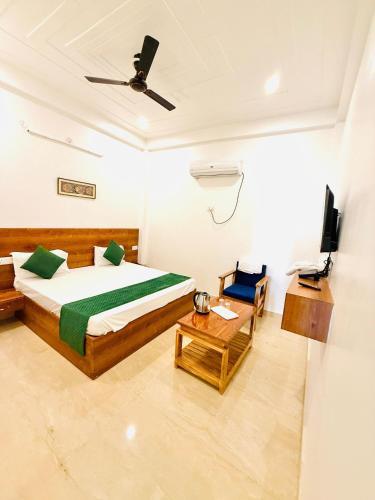 Raghuvar Residency - last minute hotel in Ajodhya