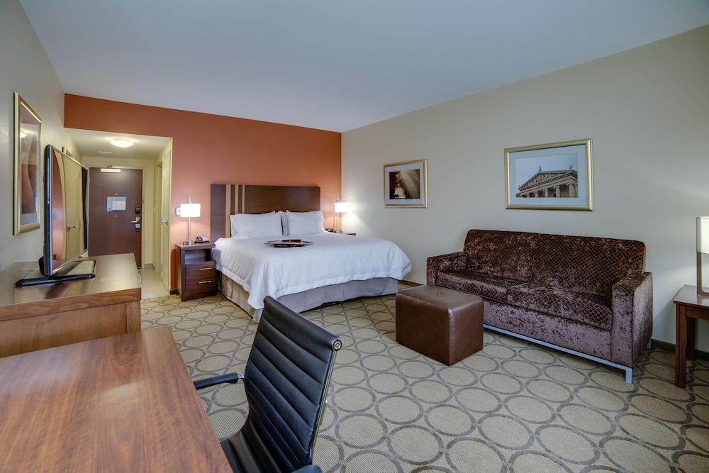 Hampton Inn & Suites Philadelphia Bensalem - photo 10