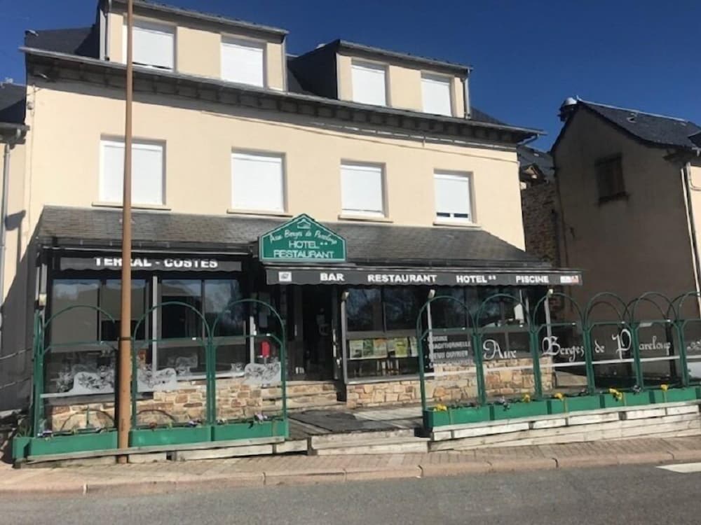Aux Berges De Pareloup Annexe — hotel in Salles-Curan