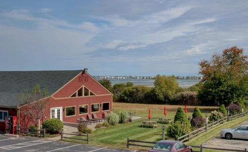 Misty Harbor Resort - photo 20