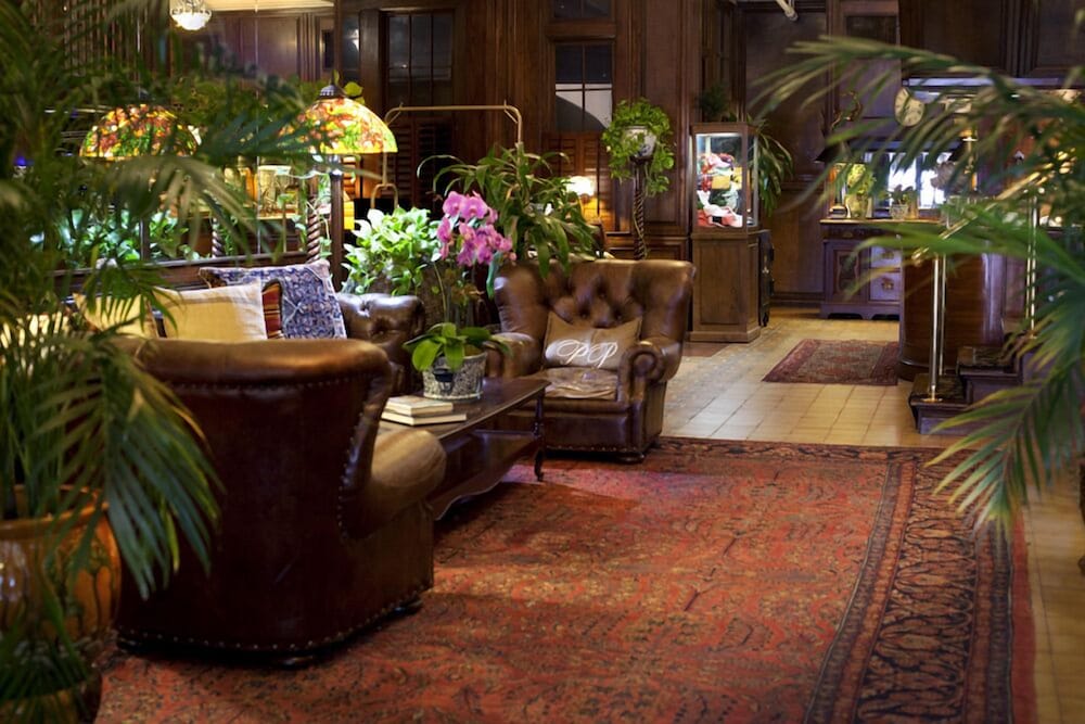 Park Plaza Hotel - photo 6