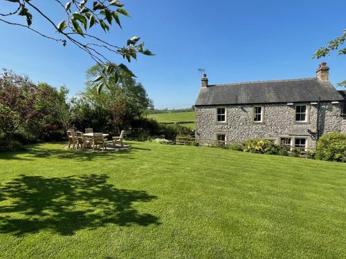 Luxurious Granny House Bell Busk in Malhamdale — 4-Star Luxury Hotel in Skipton, United Kingdom