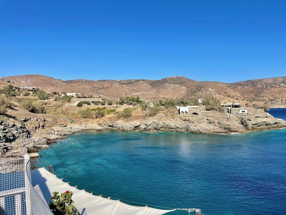 Kea Blue Heaven — 4-Star Luxury Hotel in Kea, Greece
