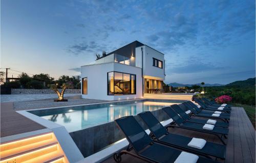 Villa Carbon Residence — 5-Star Luxury Hotel in Labin, Croatia