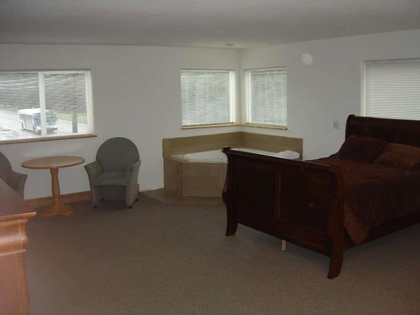 Stevens Pass Motel - photo 2