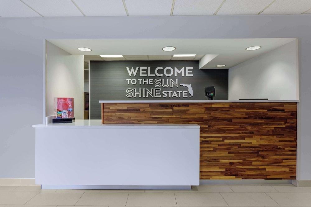 Hampton Inn Jacksonville Downtown I 95 - photo 6