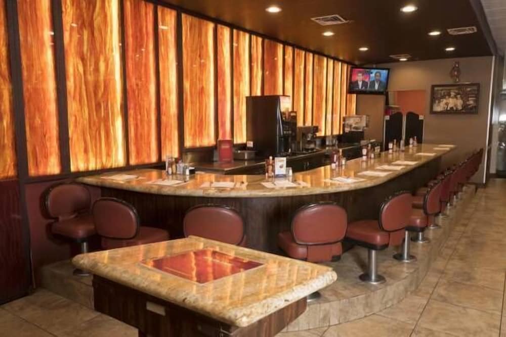 Skyline Hotel & Casino - photo 28