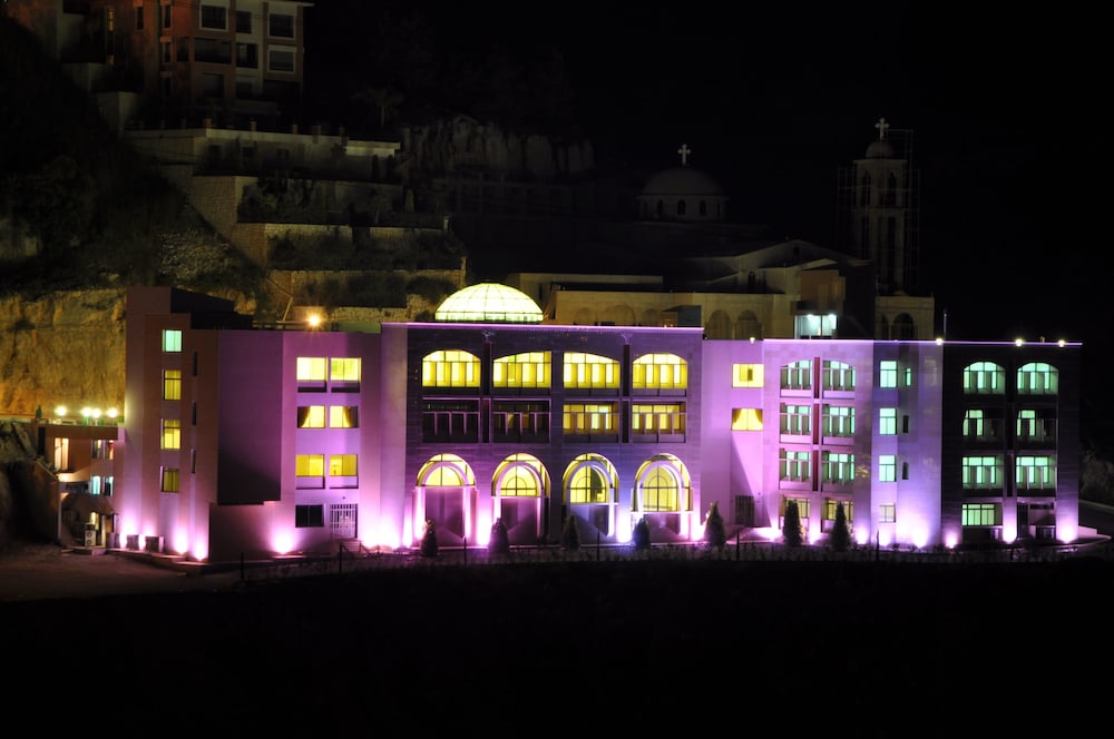 Liqaa Hotel - carbon neutral hotel in Beirut