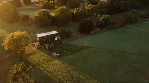 Tiny Al'Molokai by Tiny Away - carbon neutral hotel in Bundaberg