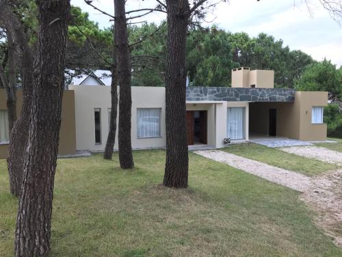 Casa Juno Pinamar Norte — 4-Star Luxury Hotel in Pinamar, Argentina