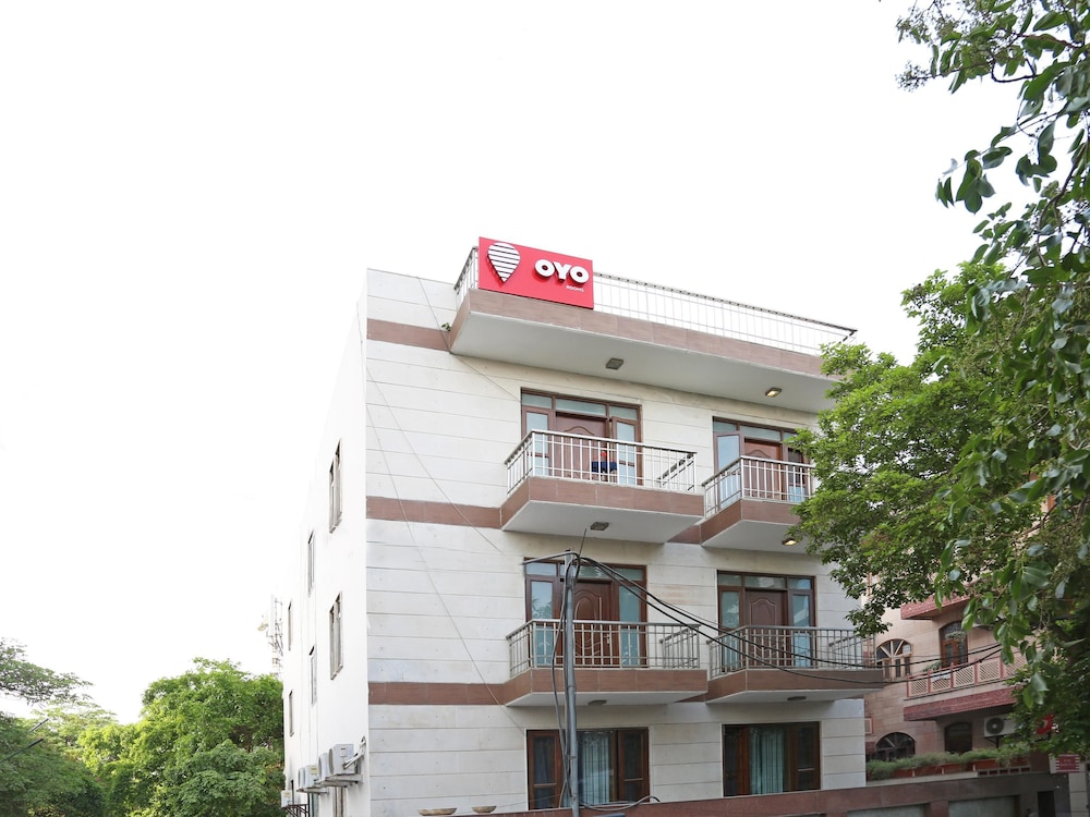 Oyo Flagship 477 Huda City Centre