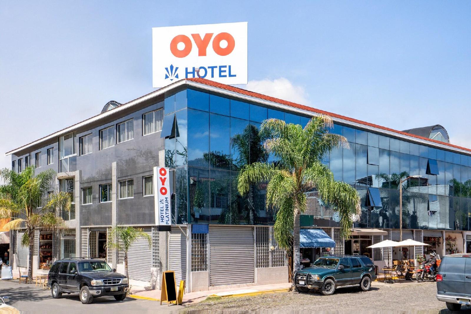 Oyo Hotel Platinium Gran Hotel Guadalajara Artesanias Tonala in Tonala, Mexico