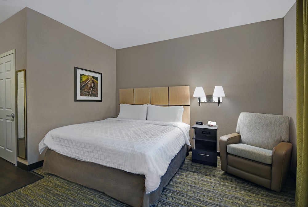 Candlewood Suites Sumter an IHG Hotel - photo 2