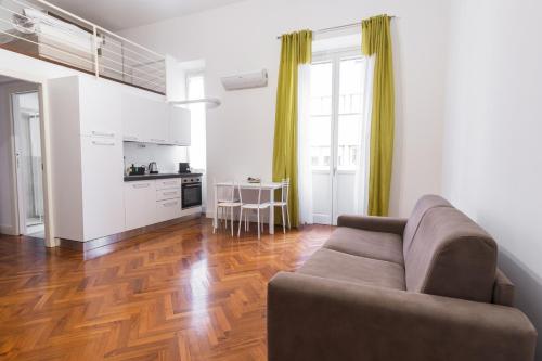 Loft via morosini centro Varese IXIHOME — 4-Star Luxury Hotel in Varese, Italy