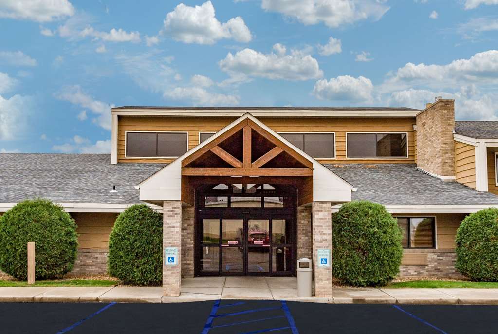 AmericInn by Wyndham Dickinson - photo 2
