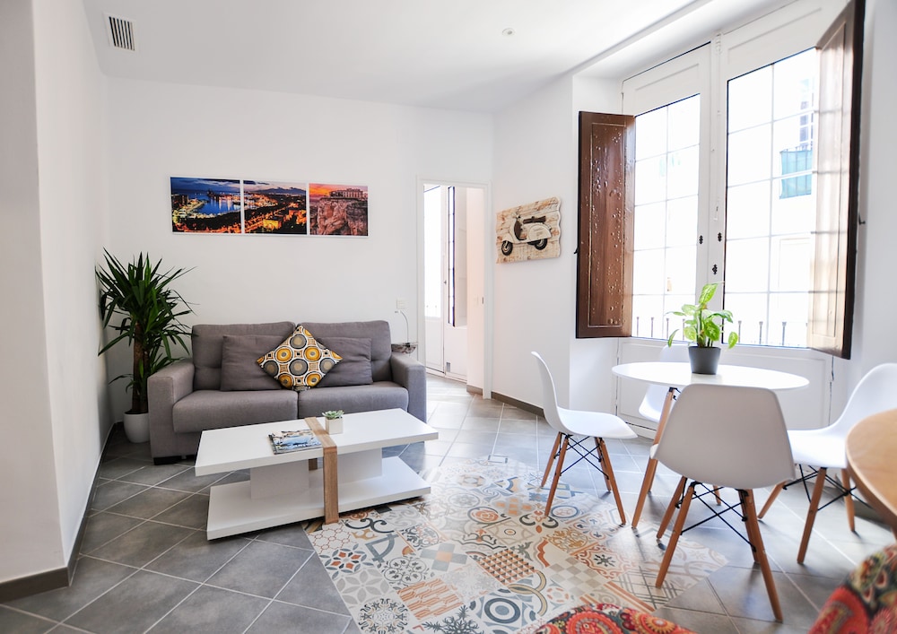 Edificio Conde 7 Plaza de la Merced by Málaga Planners — 4-Star Luxury Hotel in Malaga, Spain