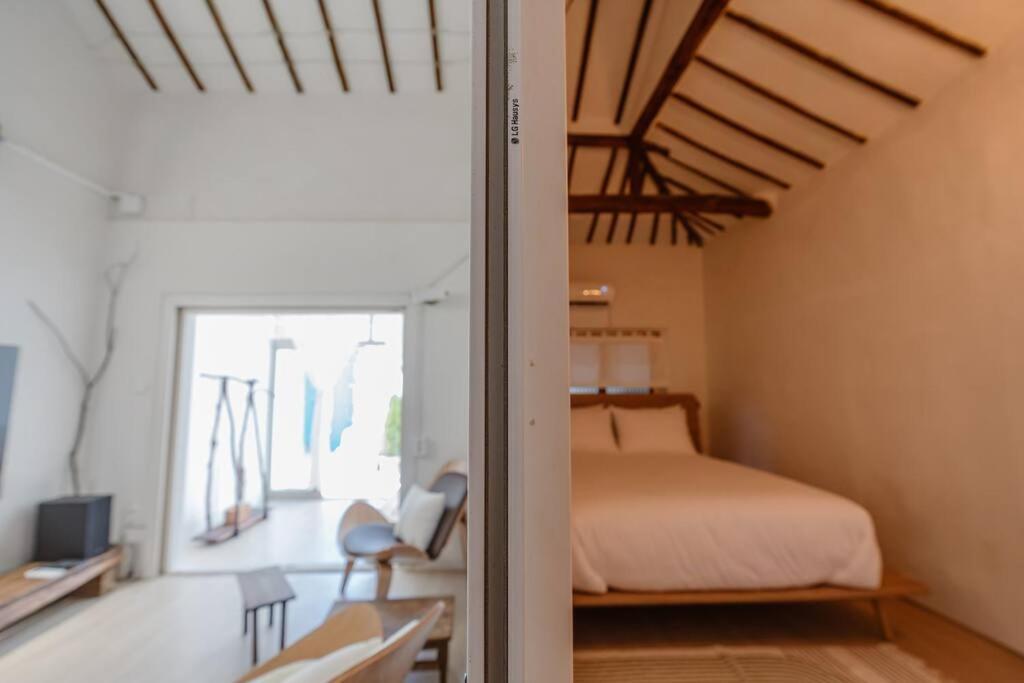 Spring Day — 4-Star Luxury Hotel in Jeonju, South Korea