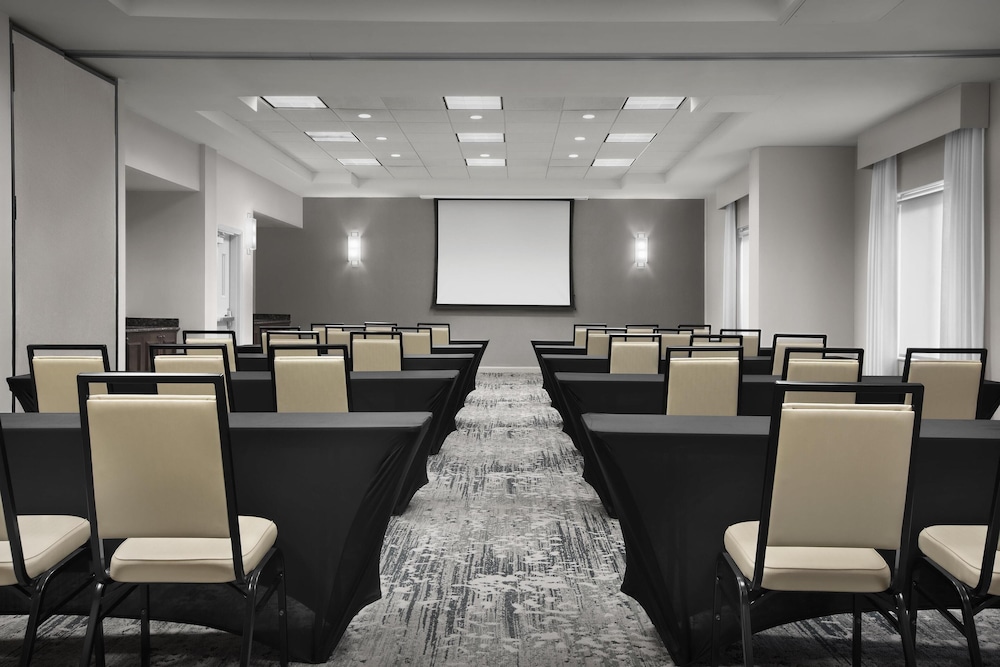 Hilton Garden Inn Denver Highlands Ranch - photo 34