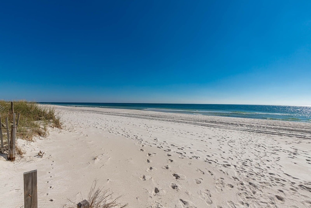 Driftwood Towers 6d 2 Bedroom Condo - photo 19