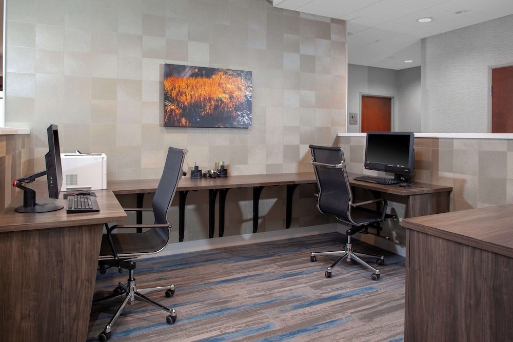 Hampton Inn & Suites Chicago Burr Ridge - photo 24