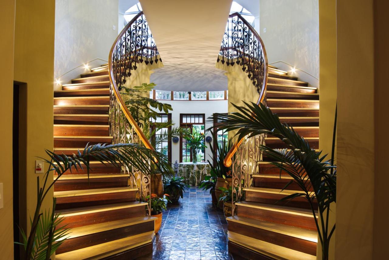 Ibis House
