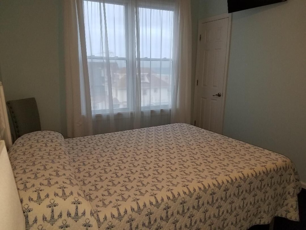 Mayfair Hotel - photo 15
